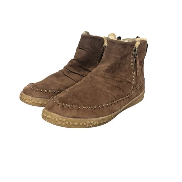 New! Muk Luks Women's Street Richmond Faux Suede Ankle Bootie - Size 11 - Picture 8 of 10